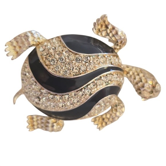 St. John Jewelry - St. John Black and Silver‎ Crystal Turtle Brooch